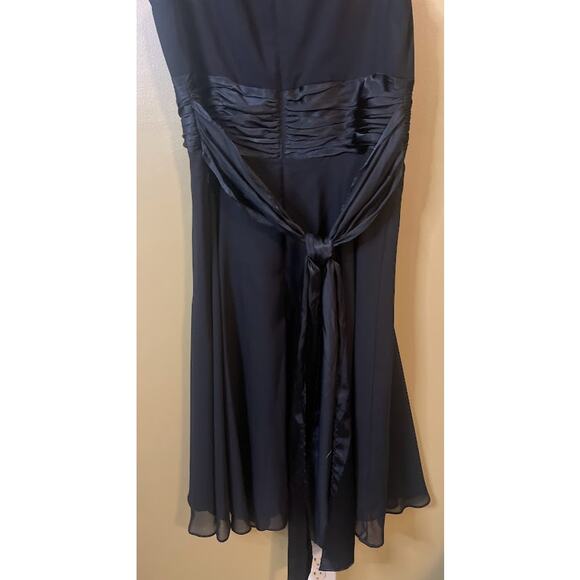 London Times Black V-Neck Chiffon Cocktail Dress Size 12 - Picture 6 of 7